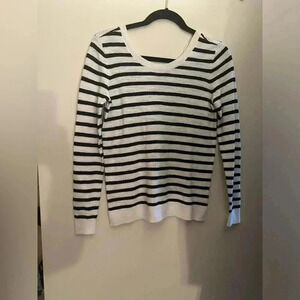 NWOT LOFT Black and White Stripe Sweater in XS